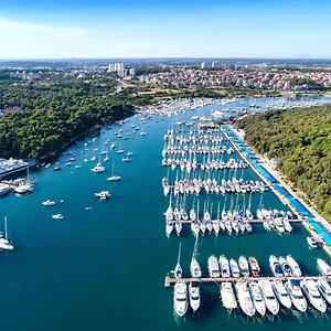 Ribarska Koliba 4* Пула