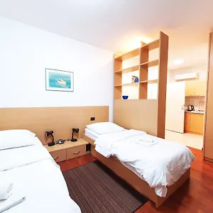 Hostel Budget