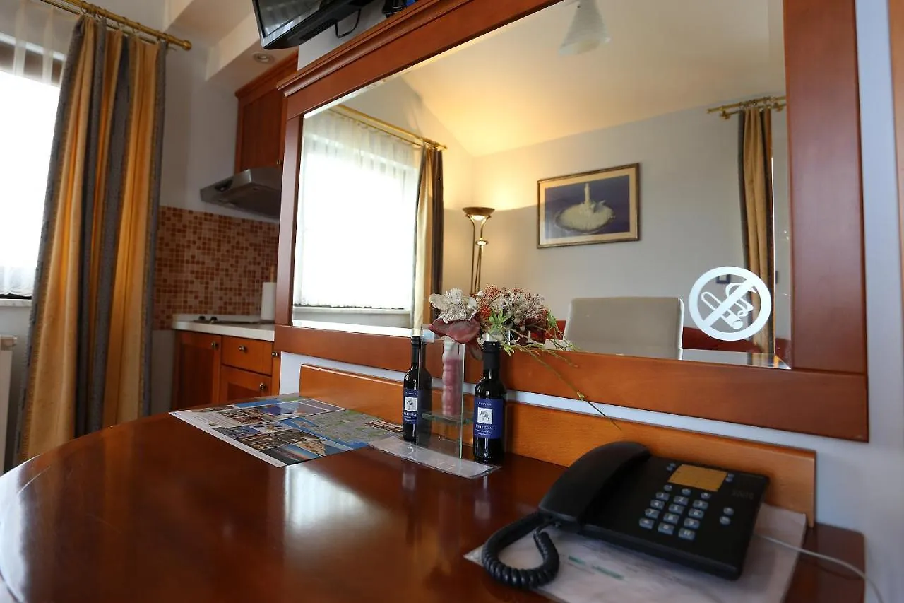 *** Panzió Villa Ivana B&B Zára Horvátország