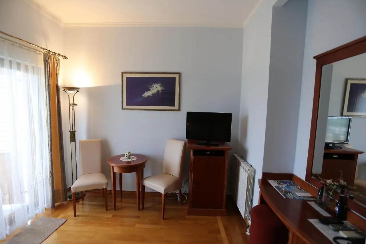 Panzió Villa Ivana B&B Zára