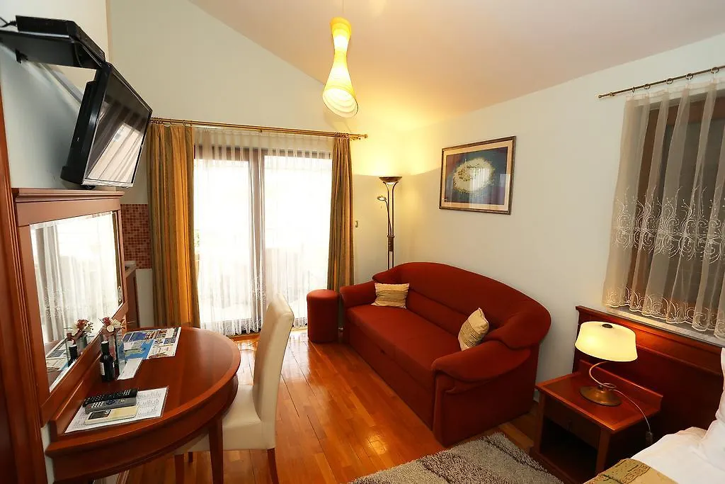 Villa Ivana B&B Zára Panzió